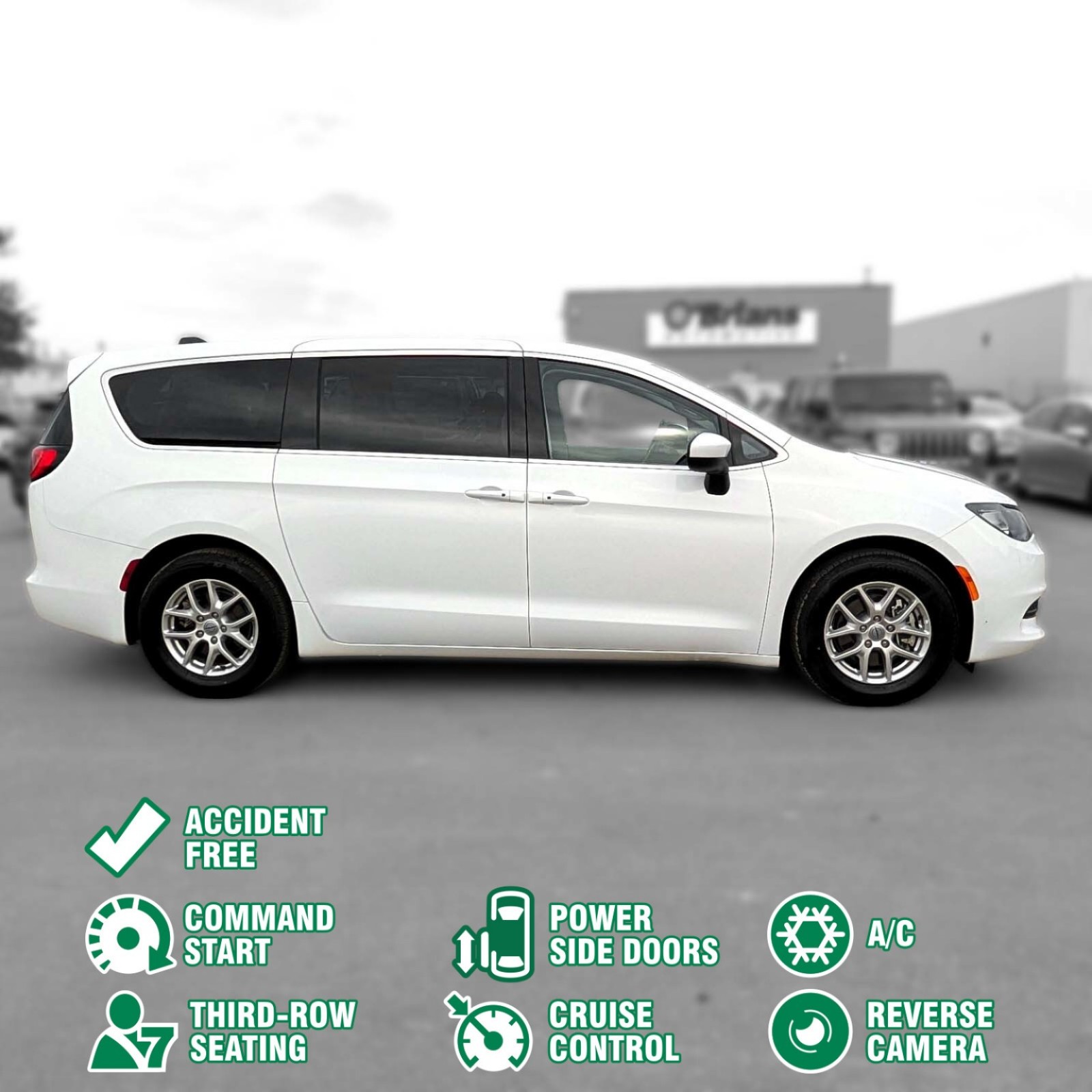 2023 Chrysler Grand Caravan — photo 2