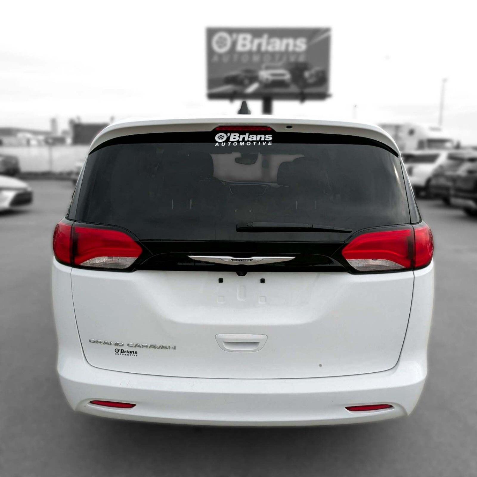 2023 Chrysler Grand Caravan — photo 7