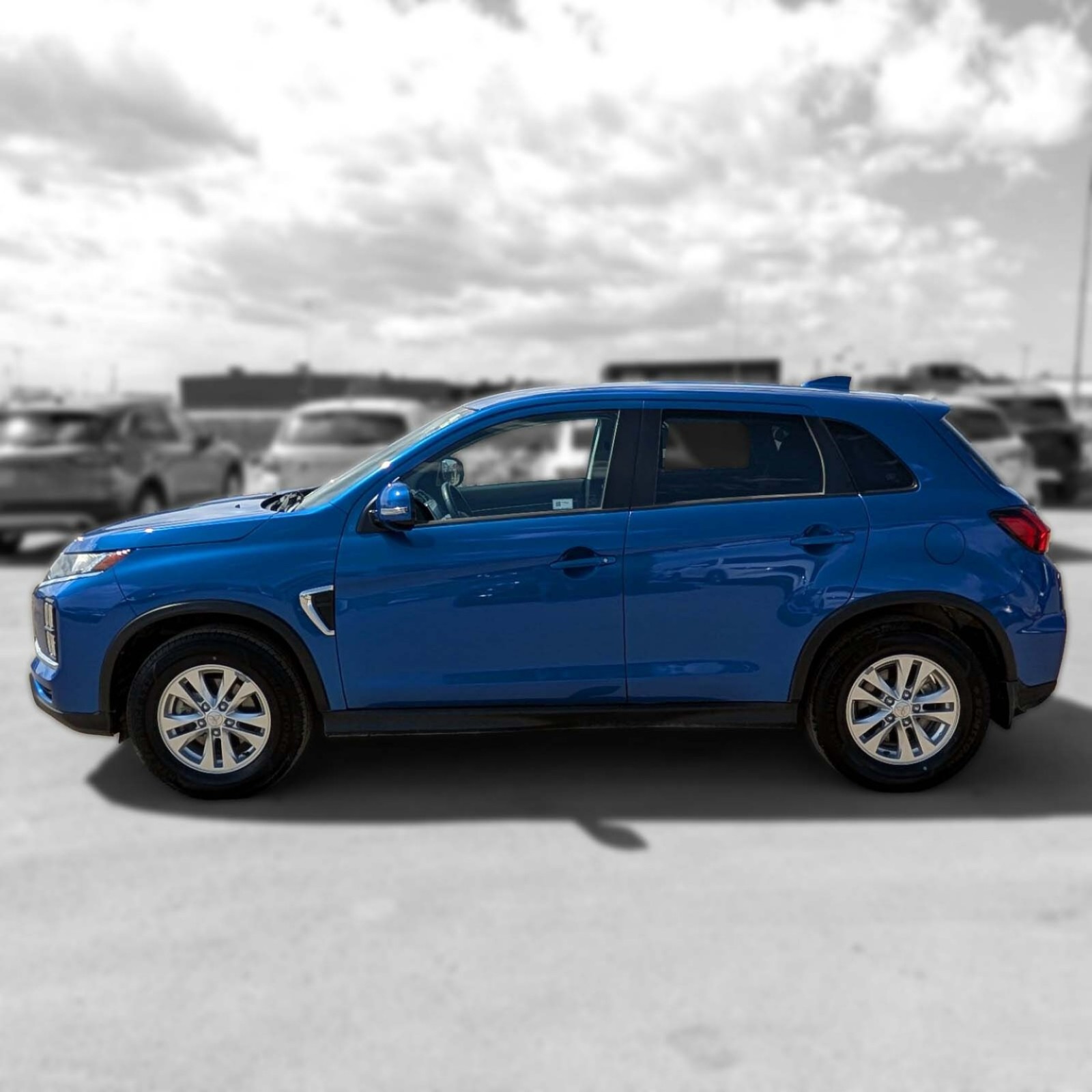 2024 Mitsubishi RVR — photo 5