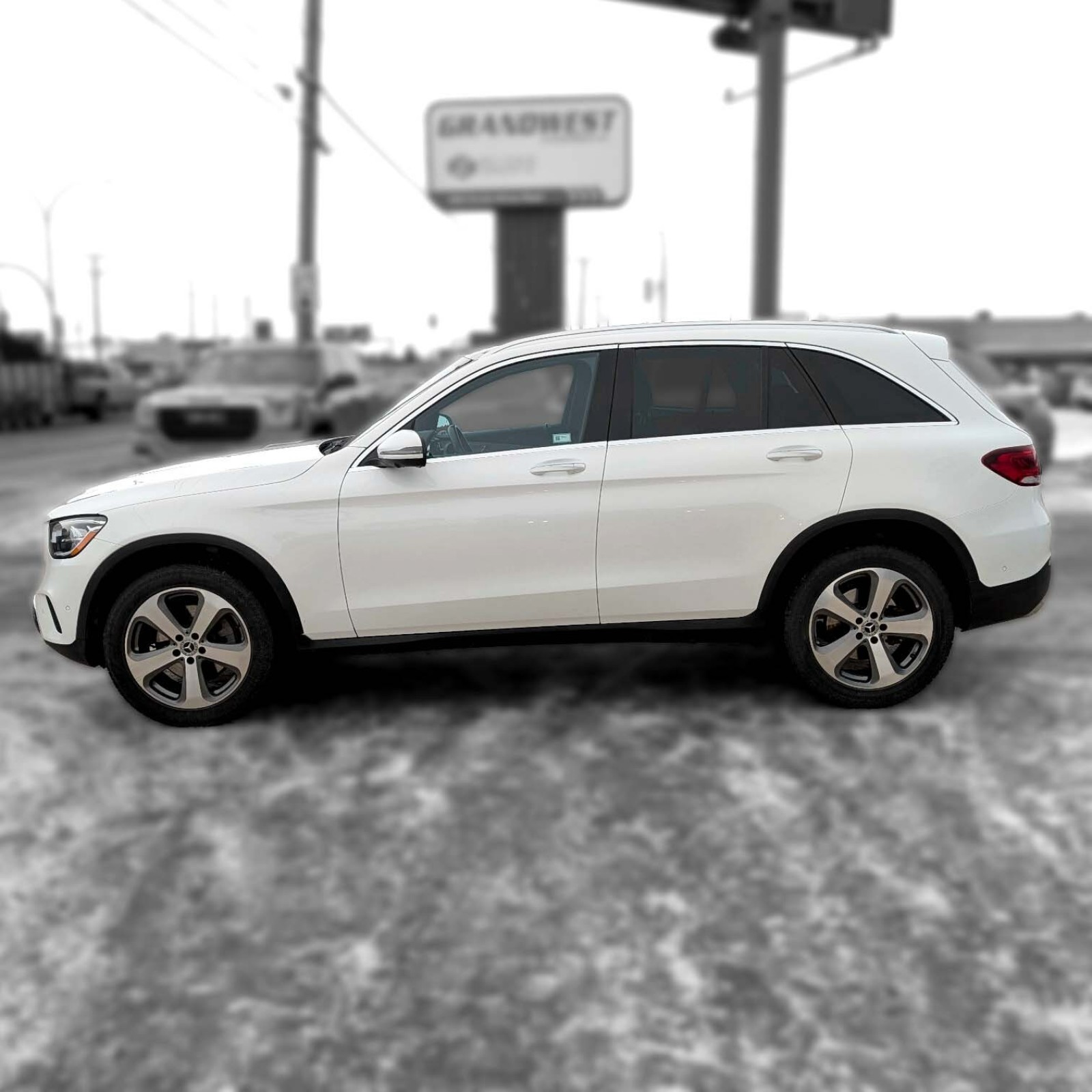 2022 Mercedes-Benz GLC — photo 5