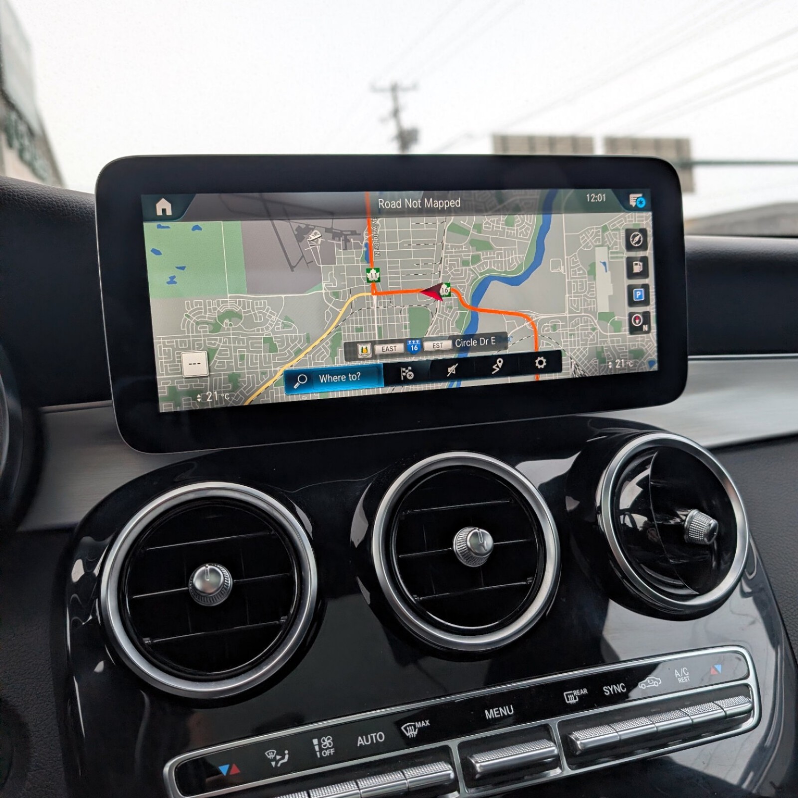 2022 Mercedes-Benz GLC — photo 12