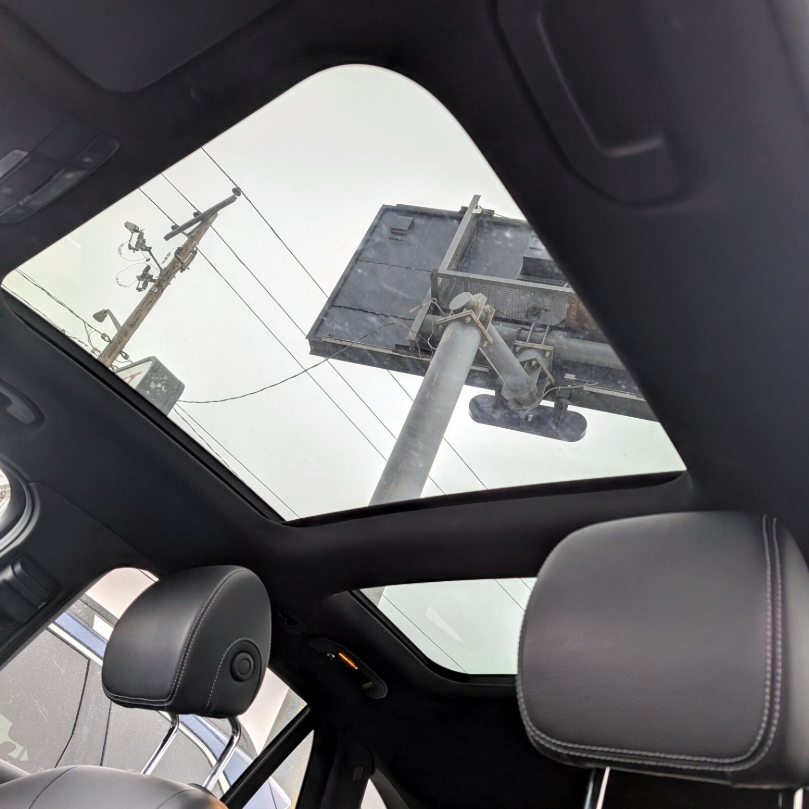 2022 Mercedes-Benz GLC — photo 17