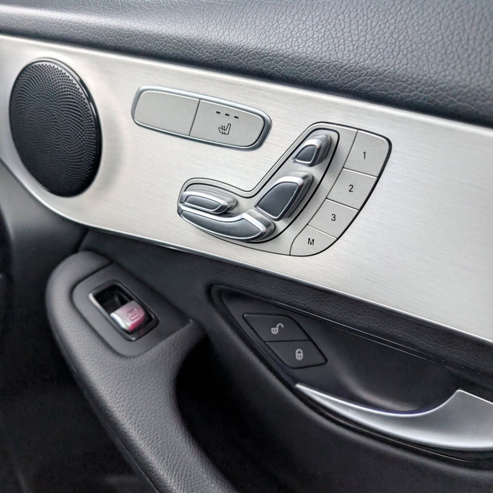 2022 Mercedes-Benz GLC — photo 19