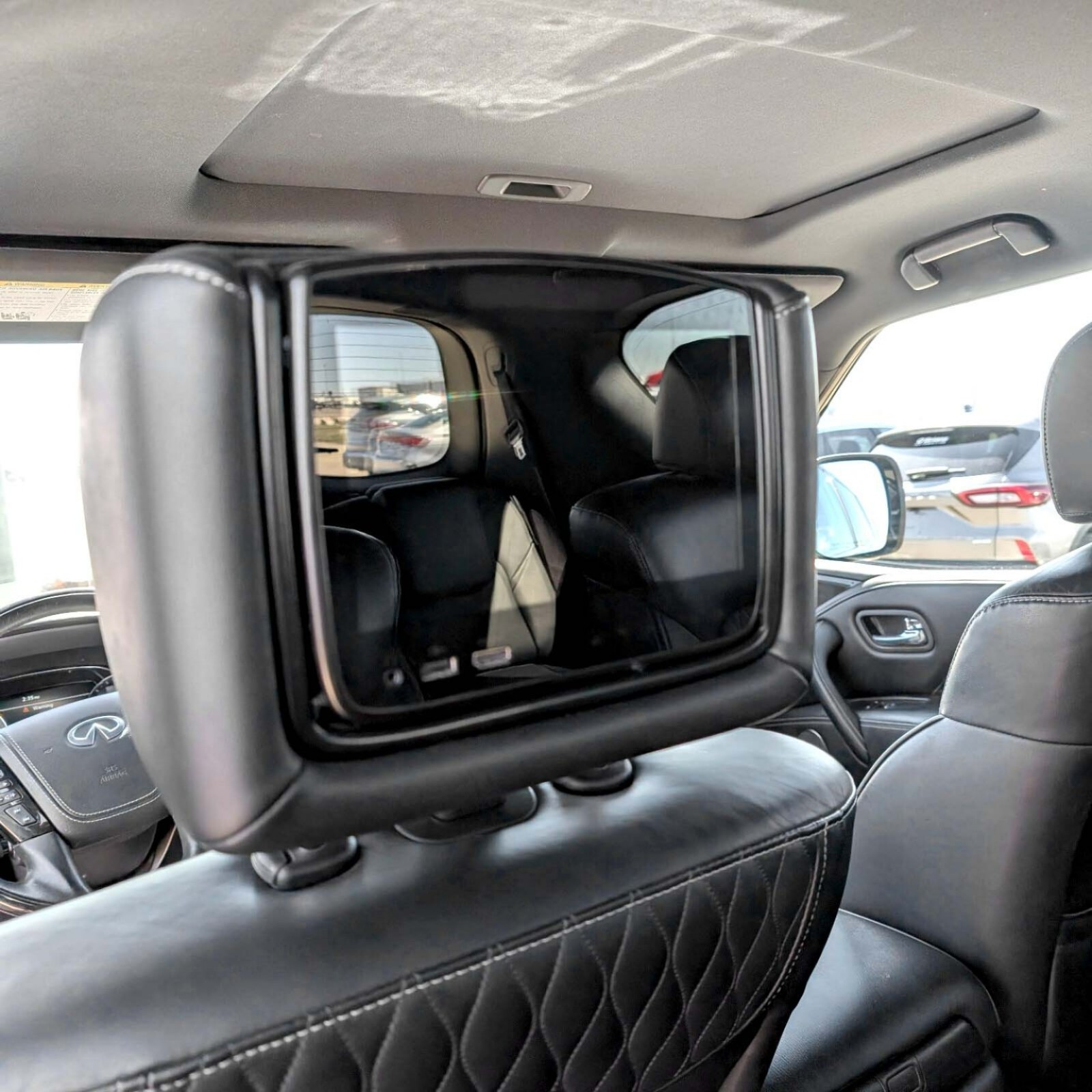 2024 INFINITI QX80 — photo 14