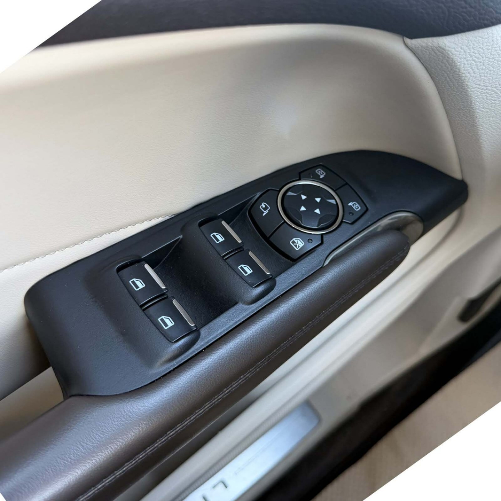 2018 Lincoln MKC — photo 10