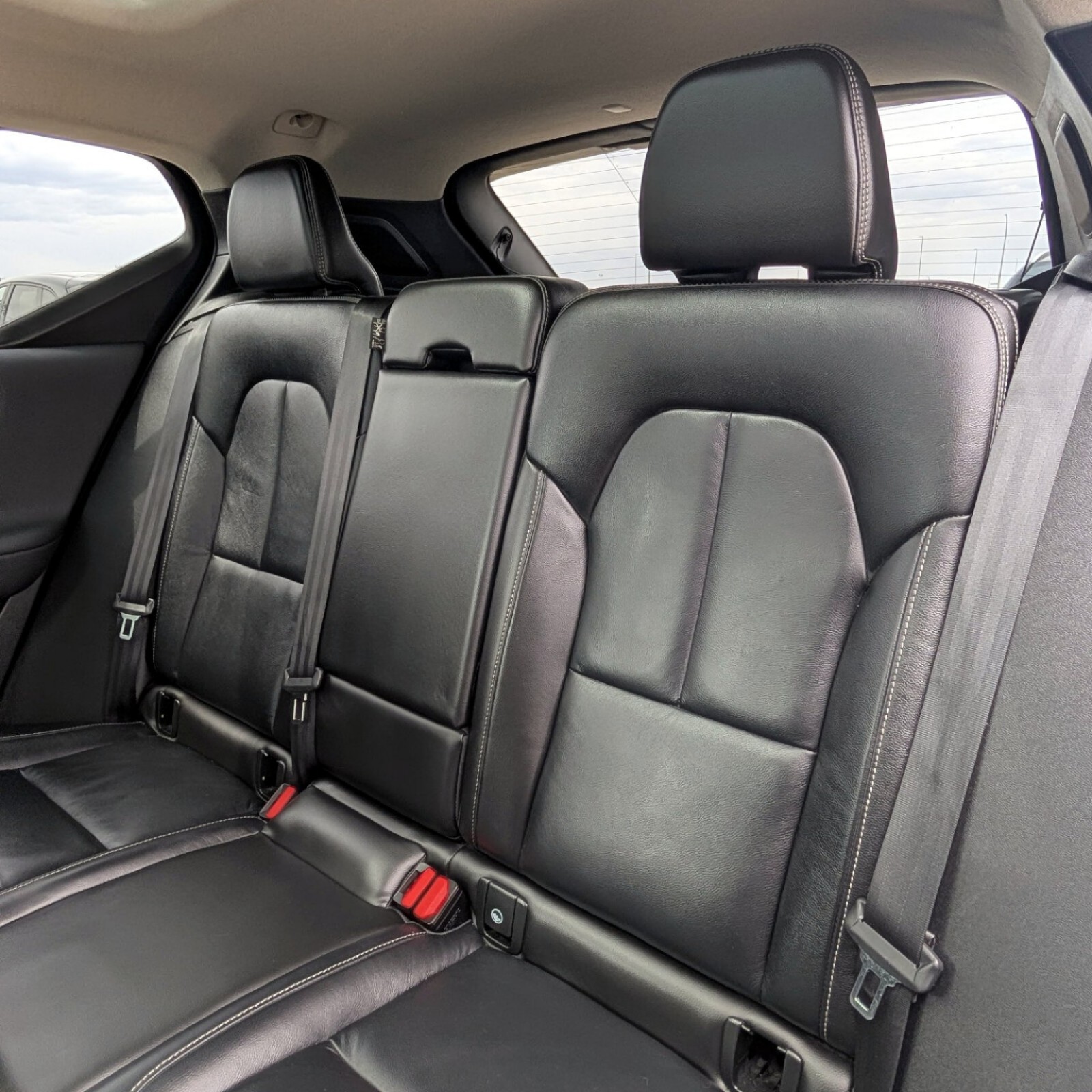 2024 Volvo XC40 — photo 7
