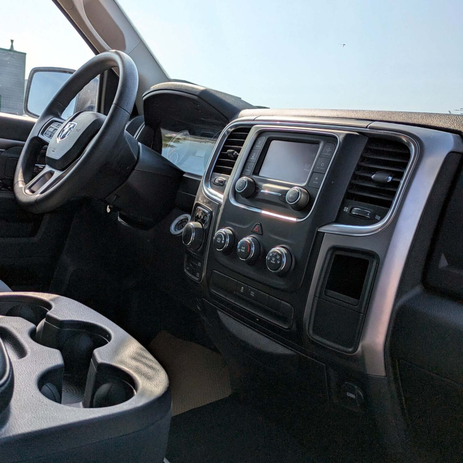 2023 Ram 1500 Classic — photo 9