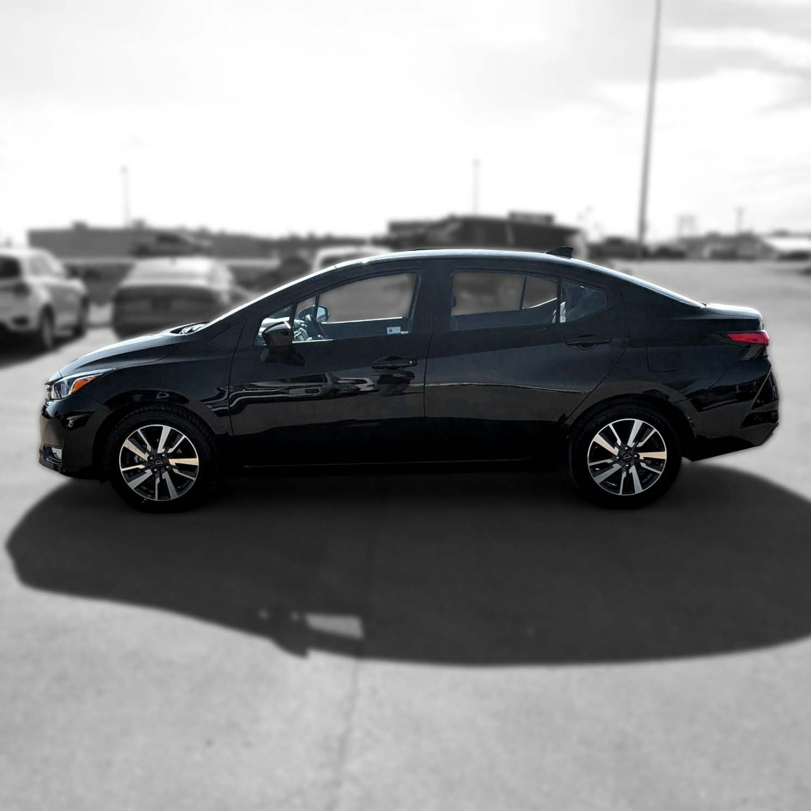 2025 Nissan Versa — photo 5