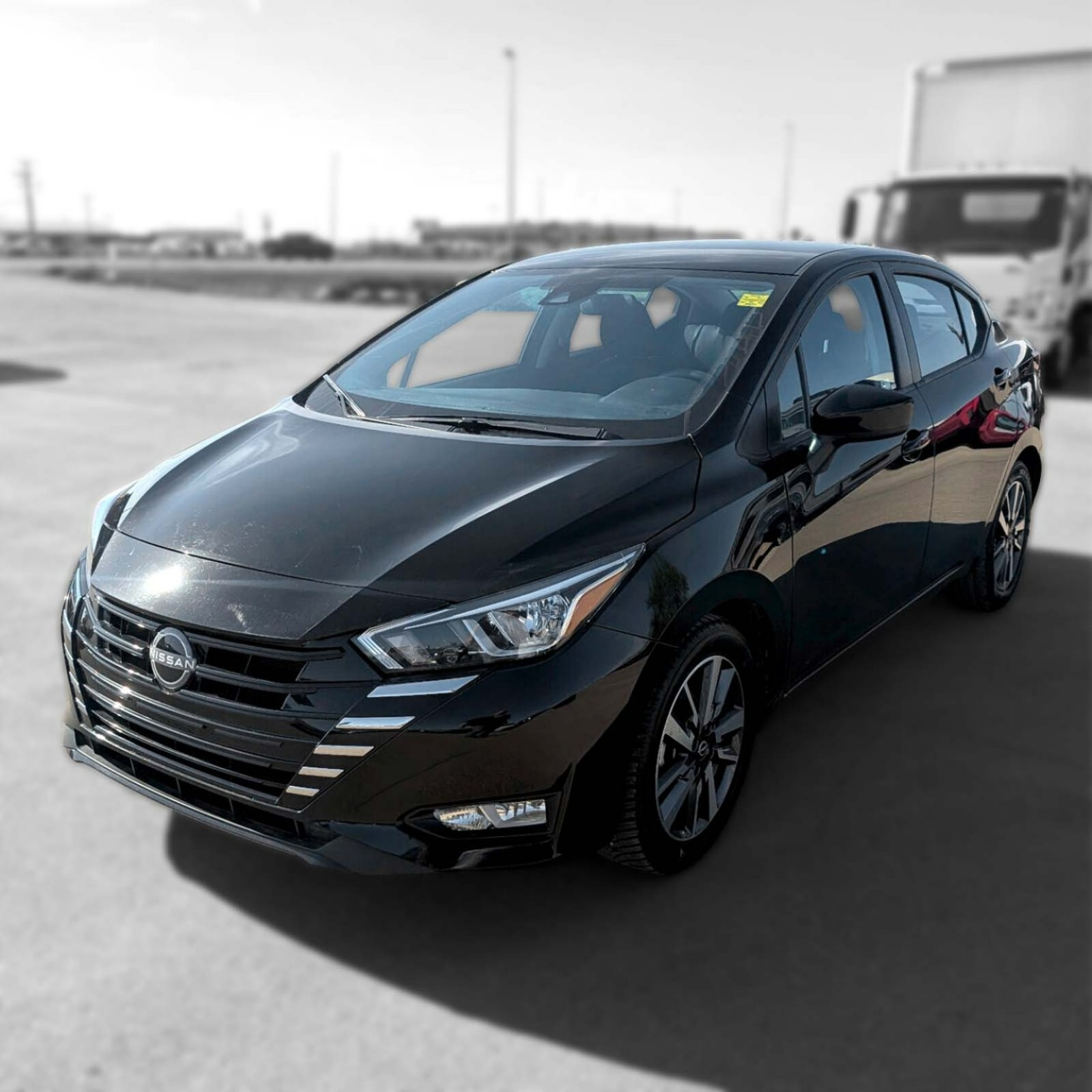 2025 Nissan Versa — photo 16