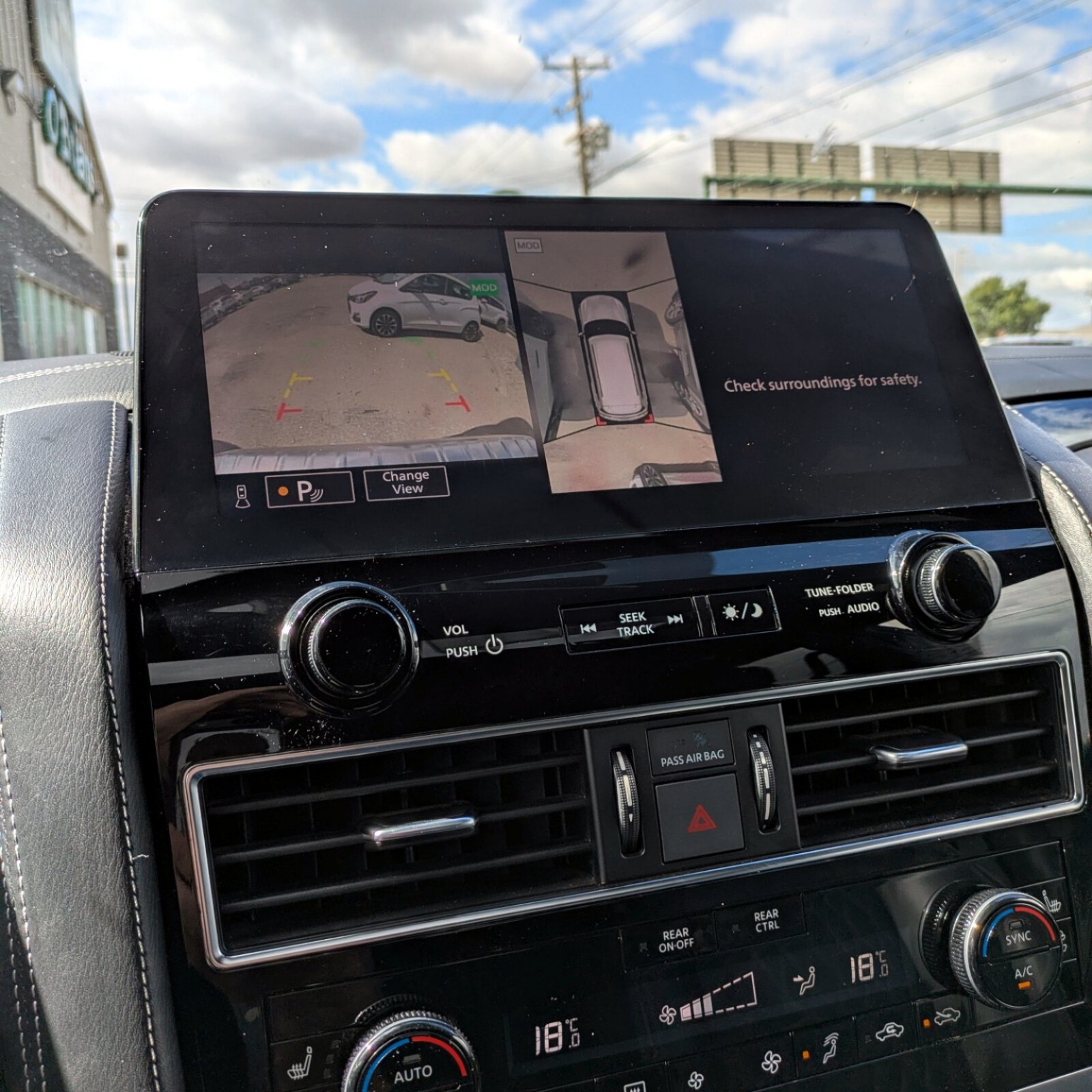 2024 INFINITI QX80 — photo 11