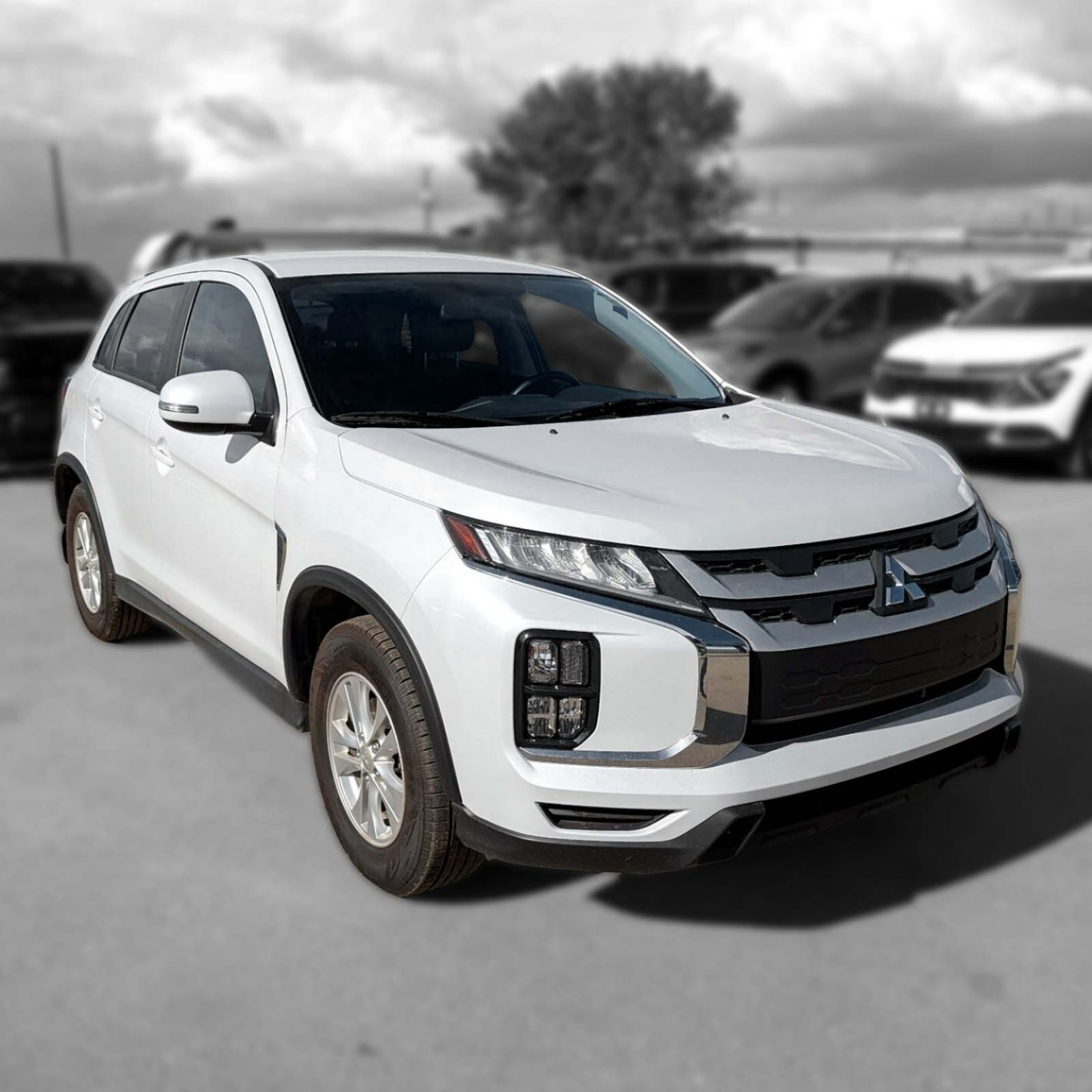 2024 Mitsubishi RVR — photo 3