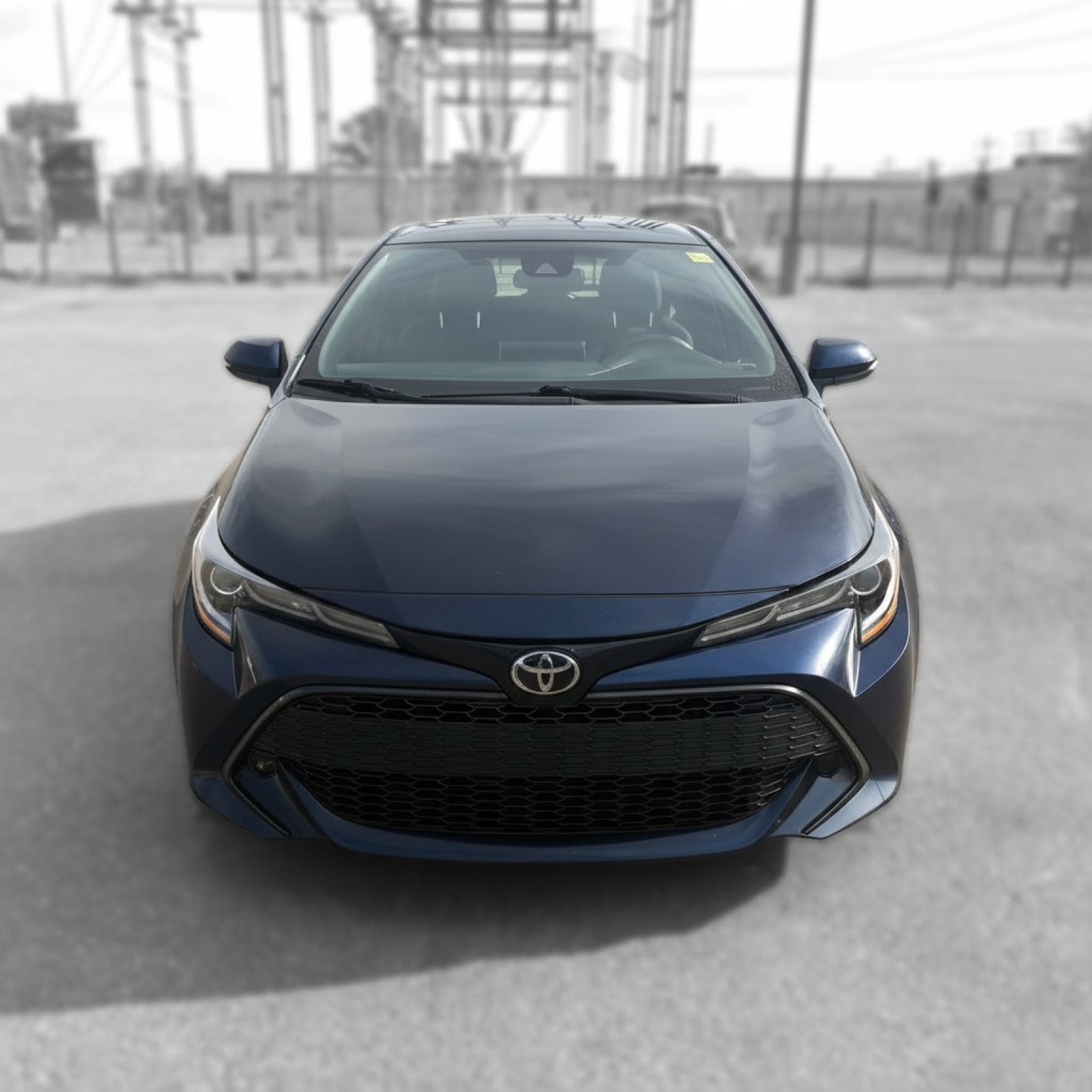 2022 Toyota Corolla Hatchback — photo 2