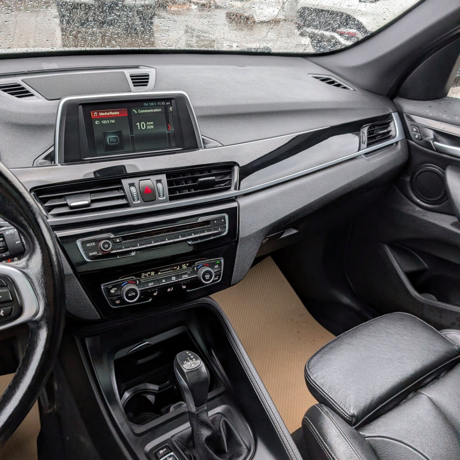 2018 BMW X1 — photo 18