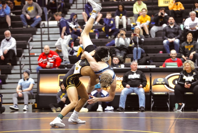 Vincent Meng with palms together