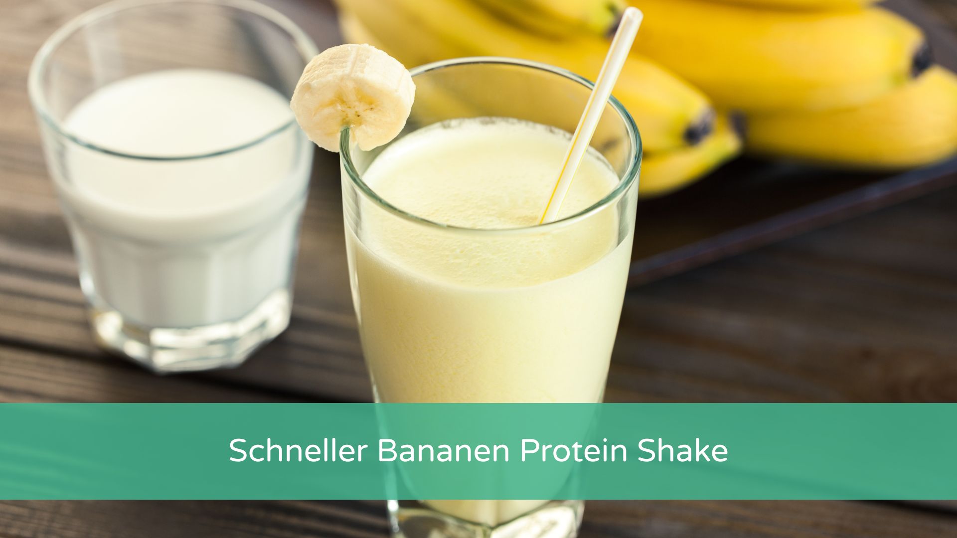 Selbstgemachter Shake mit Banane und einem Extra an Proteinen
