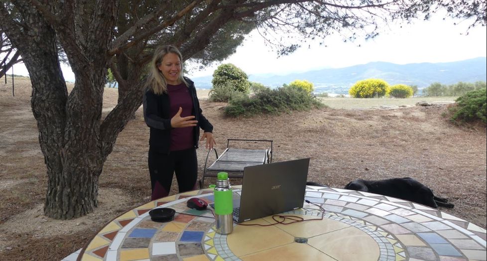 Vanessa Werner beim Coaching im Sommer in der Natur