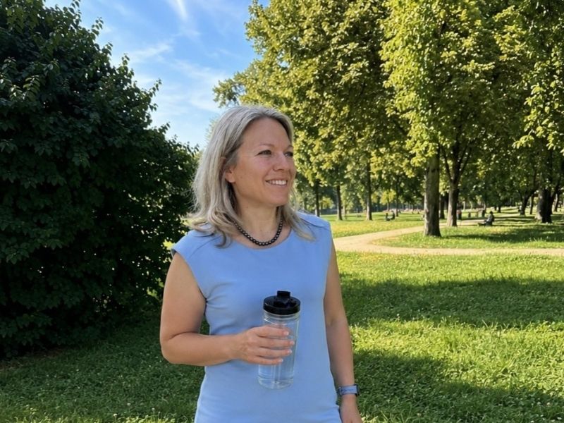 Vanessa Werner bei einer Konferenz, aktive Pause im Park