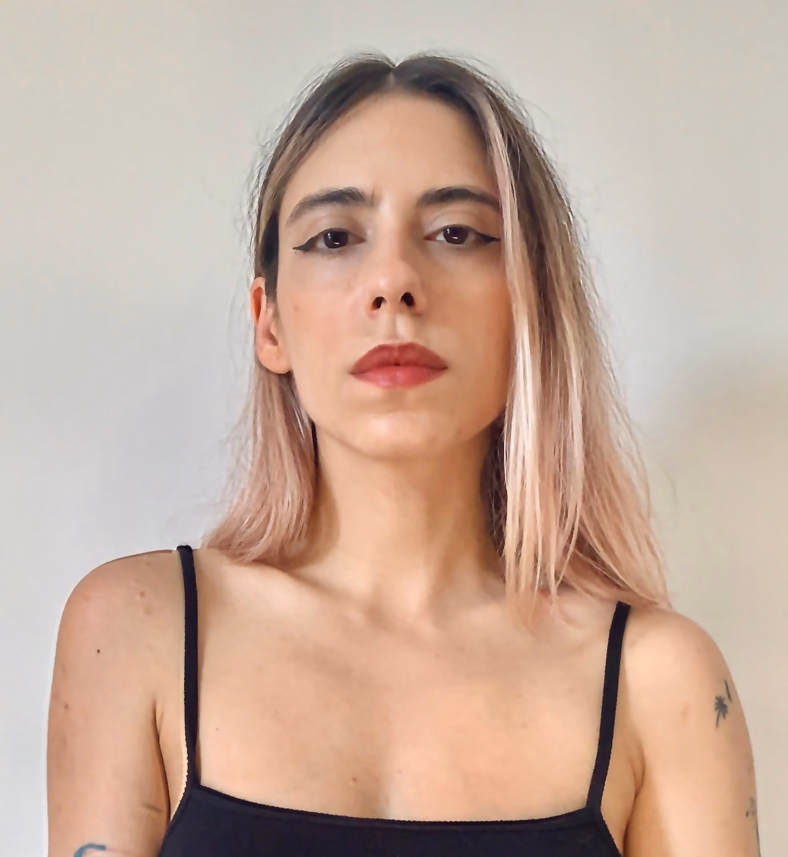 Ana Rodrigues Professor