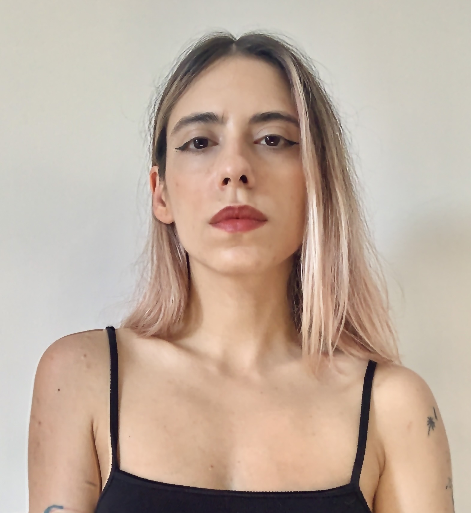 Ana Rodrigues Professor