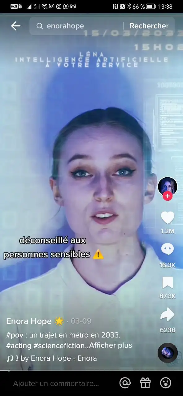 Une influenceuse très connue en France sur les sujets relatifs aux fictions