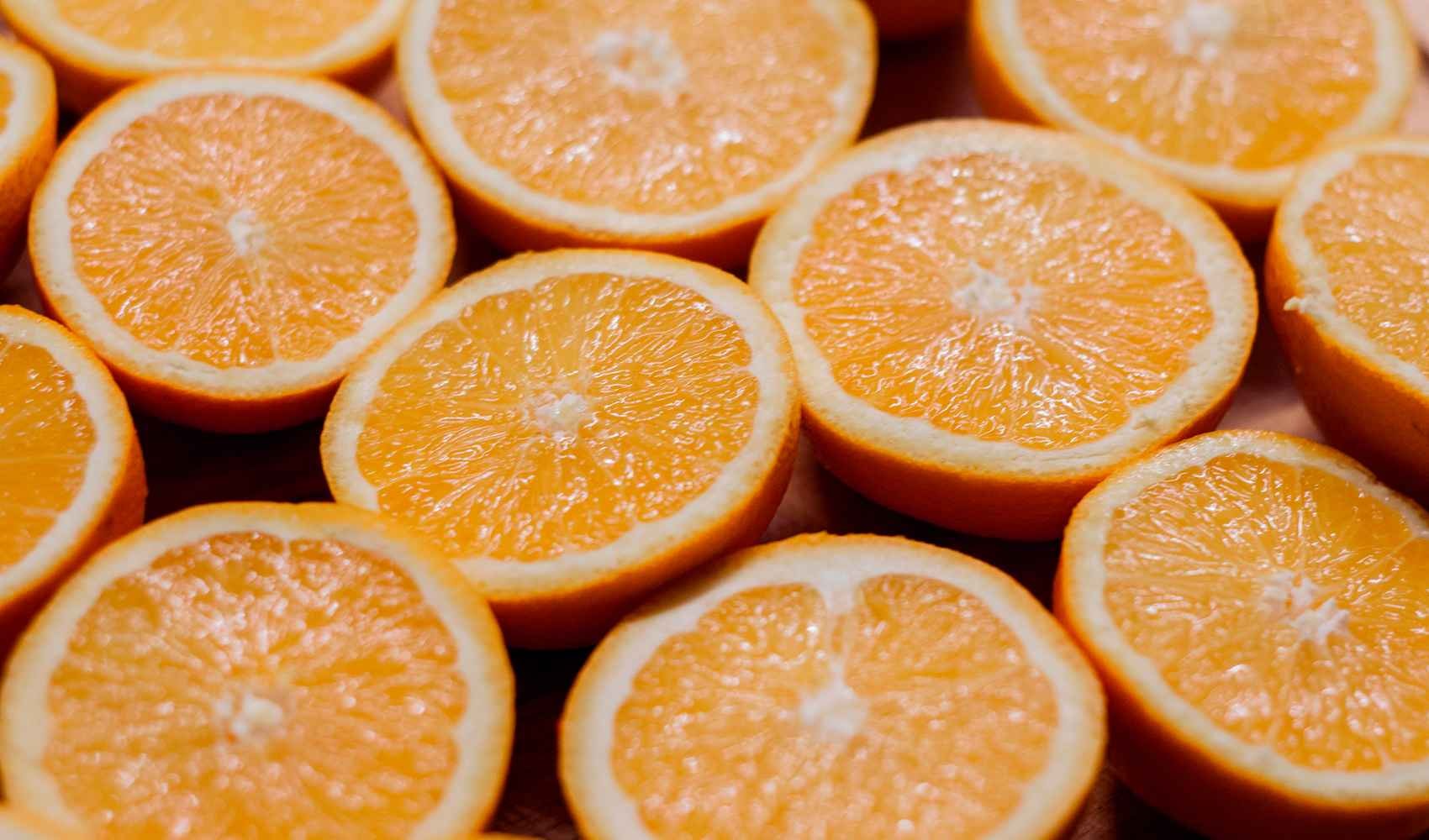 vitamina c i benefici per il sistema immunitario e i migliori alimenti per assumerla vitamina c acido ascorbico carenza di vitamina vitamina c a cosa la vitamina c ricchi di vitamina frutta e verdura cosa serve sistema immunitario radicali liberi salute vitamina organismo vasi sanguigni alimenti benefici arance vitamine arancia quantità cellule alimentazione agrumi modo radicali presenza acqua frutti sostanza tessuti foto effetti proprietà prodotti gruppo origine funzioni vita assunzione kiwi cura grado controindicazioni livelli carenza base temperature sintomi particolare sintesi difese cibo cottura scelta dieta caso importanza persone collagene ferite assorbimento riparazione formazione frutta gengive malanni verdura denti pelle integratori danni raffreddore corpo livello fabbisogno malattie tumori ormoni guarigione allattamento