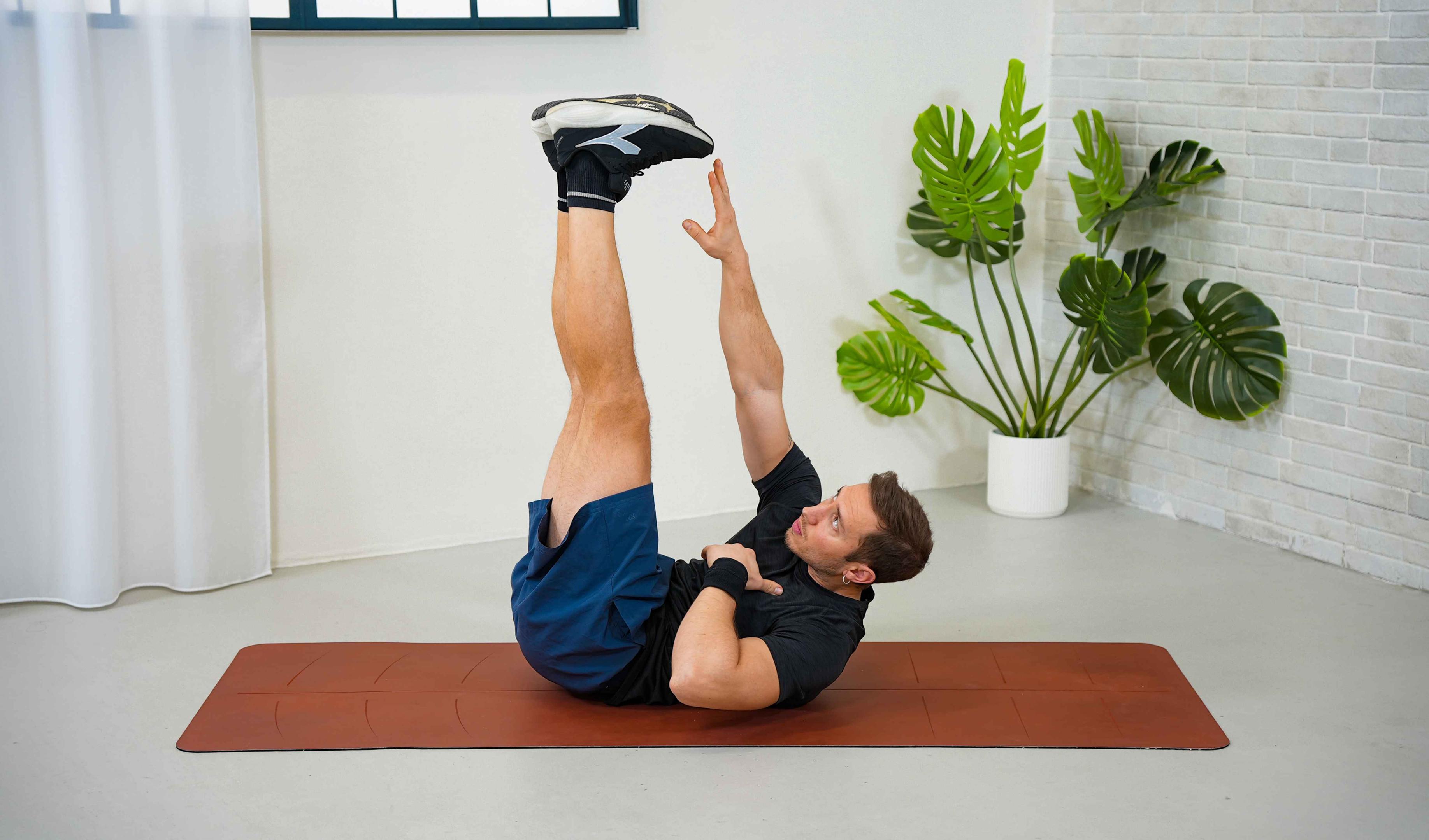 workout estivi come allenarsi con il caldo senza sentirsi svuotate dopo 10 minuti caldo allenamento sport consigli allenamenti attività allenarsi in estate bici temperature troppo caldo corpo tutto forma consigli per allenarsi benefici modo muscoli rischi sfida aria esercizio intensità strategie occhiali da sole umidità workout routine effetti calore comfort temperatura sudore mal di testa fa troppo caldo condizione durante l'allenamento condizioni pratica palestra indice movimento articolo introduzione sali minerali equilibrio pensiero umore gambe disidratazione mente bodybuilding consiglio lettura mezzogiorno acqua medico frutta e verdura temperatura corporea sicurezza abbigliamento beach volley segnali fisico corsa giornate piscina l'attività fisica esercizi rischio sole ore più calde salute termini beneficio soluzione durante l'estate idea aumento paura stagione