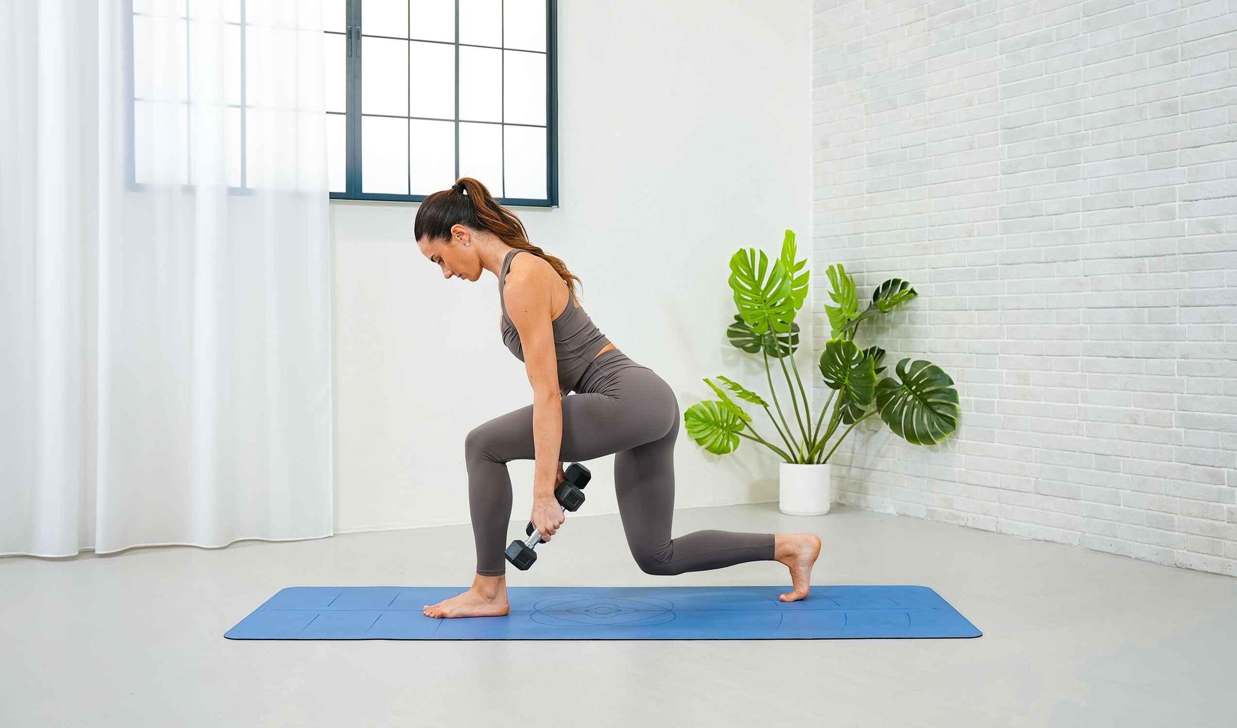 zancadas atrás técnica correcta variantes para los glúteos zancada glúteos ejercicio hacia atrás pierna rodillas zancada hacia atrás movimiento mancuernas cuádriceps cuerpo vídeos tren déficit entrenamiento beneficios una reproducción técnica espalda contenido vez prueba personas molestias carga sentadillas errores equilibrio variantes información barra forma fuerza estabilidad otra paso core continuación articulaciones plan sesión torso enfoque repeticiones tempo nivel patrón suelo trabajo riesgo lesiones peso posición isquiotibiales artículo caderas fase aductores impacto control apoyo opción rendimiento ejecución principiantes datos presión cuidado menudo pie objetivo banco desequilibrios asesoramiento mejora postura estabilizadores progresiones igual