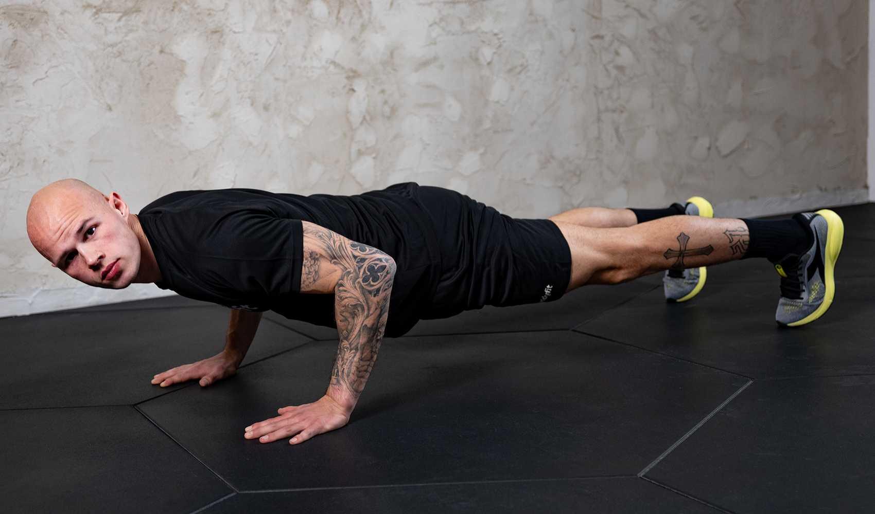 alzate laterali persone alzate frontali colonna vertebrale arnold press face pull consigli braccio sinistro articolo palestra dolore personal trainer pesi tricipite brachiale migliori esercizi esercizi a corpo libero indice deltoidi caso ipertrofia sforzo cingolo allenare le spalle lettura infortuni bilanciere natura ginnastica guida volte a settimana tempo problemi avambracci migliori mobilità articolazione atleti dolori aspetto resistenza vita problema principianti