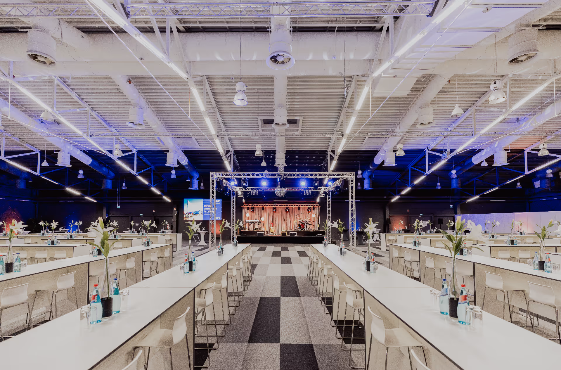 Messehalle 2 im Globana für Firmenmessen und Roadshows