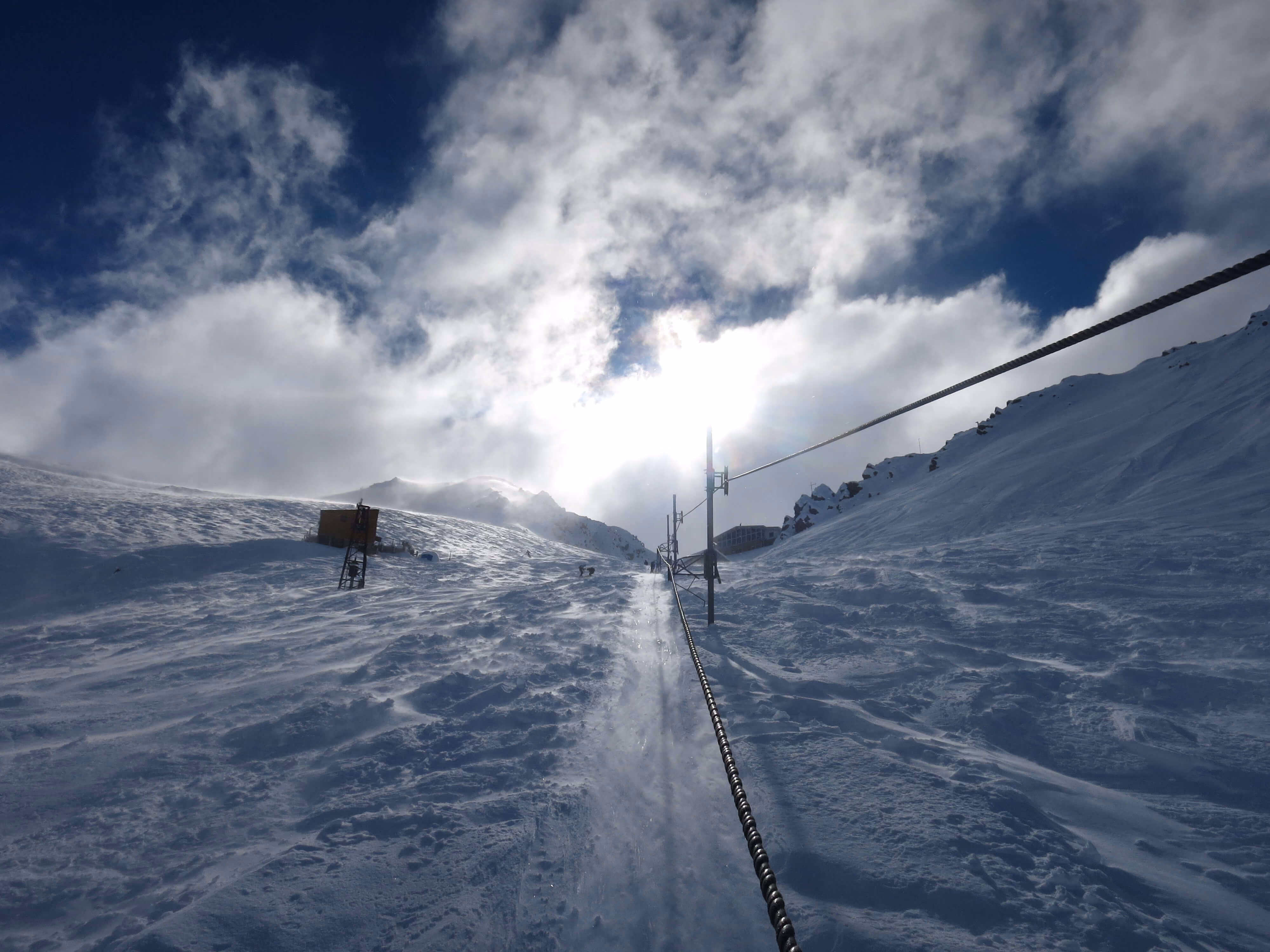 Image of the towline at Craigieburn Ski field