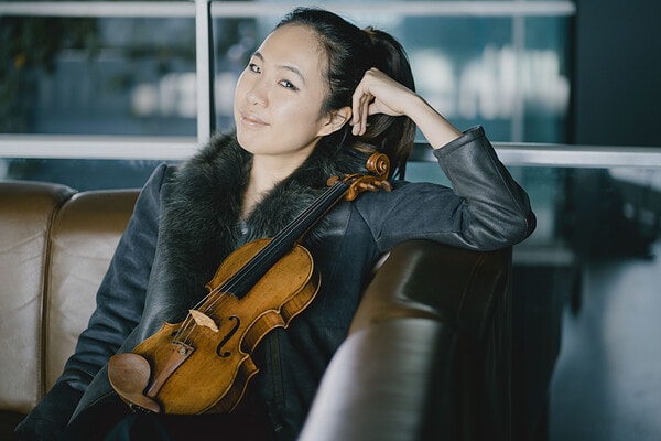 Danbi Um — Violin