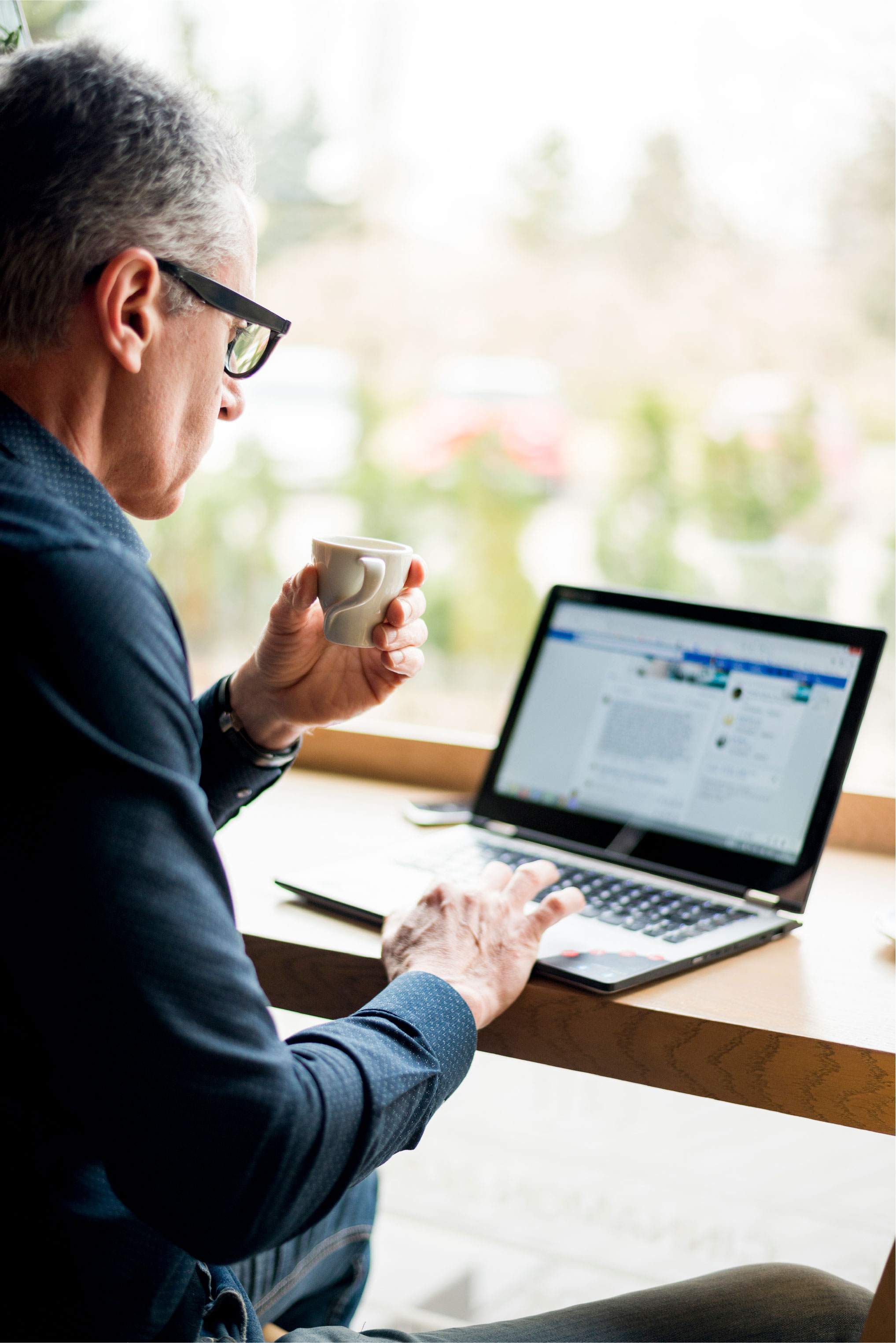 medical device social media marketing agency  in action