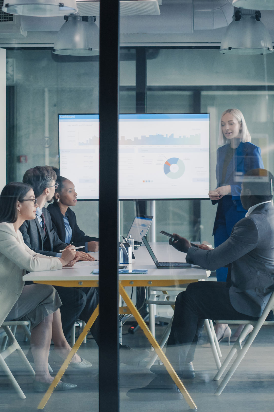 Medical device CRM integration company: commercial systems planning, CRM architecture, lifecycle mapping, marketing automation, routing, reporting, and revenue operations alignment for MedTech teams