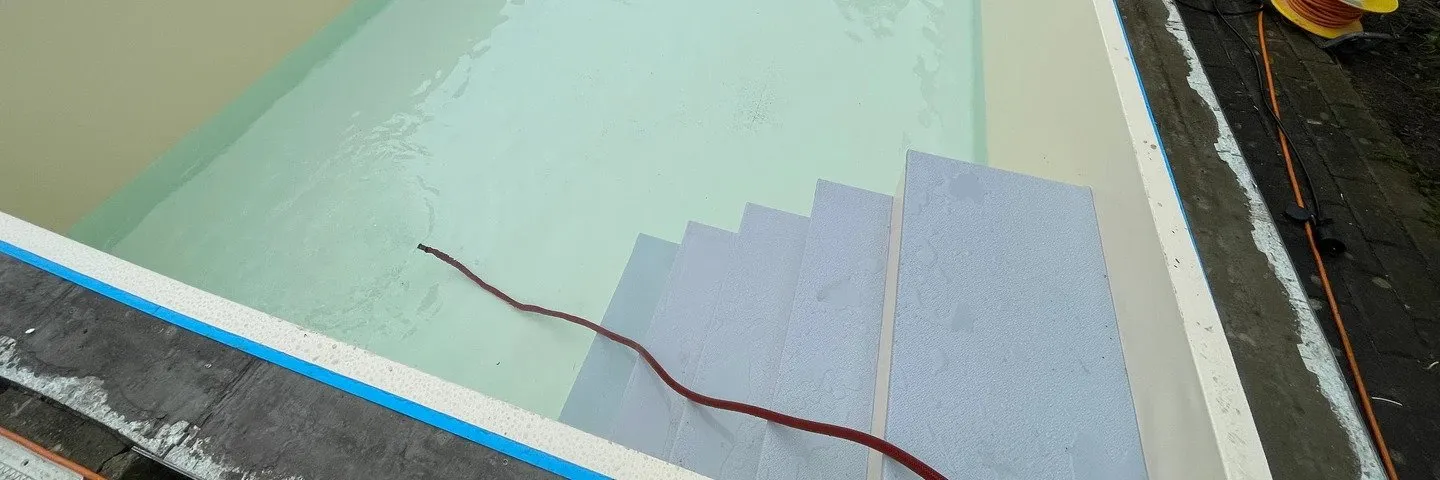 Folienpool mit blauer Schwimmbadfolie – Poolteg GmbH