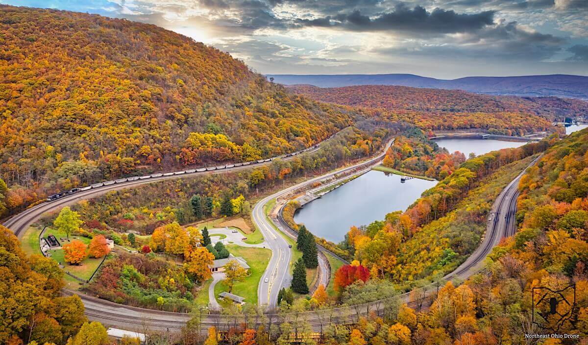 Horseshoe Curve Fall Foliage, Altoona PA Almost Heaven Tours