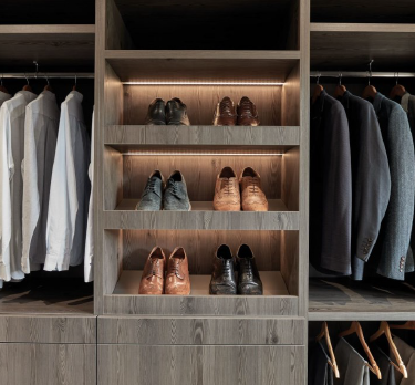 Mens closet watch storage