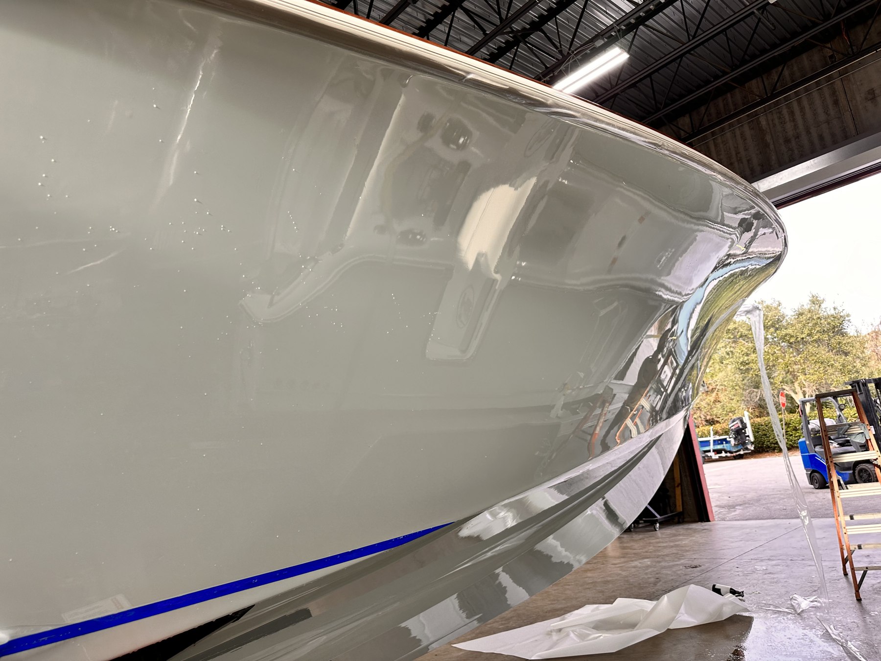 White bow and hull finish detail