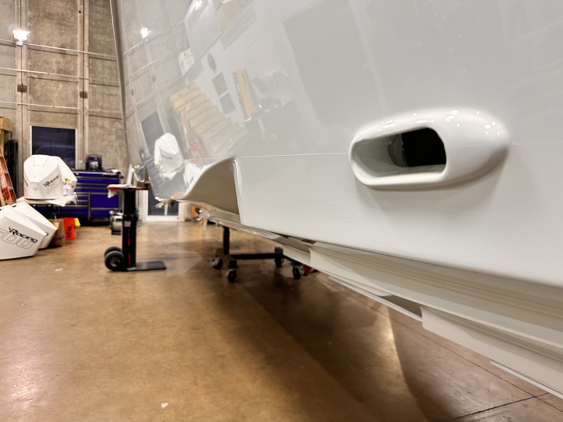 Hull opening and finish detail