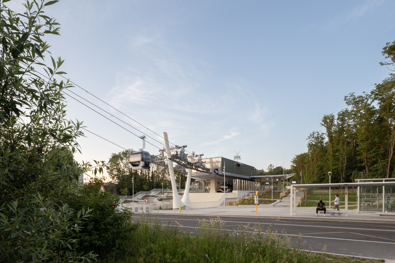 STATION VALENTON
