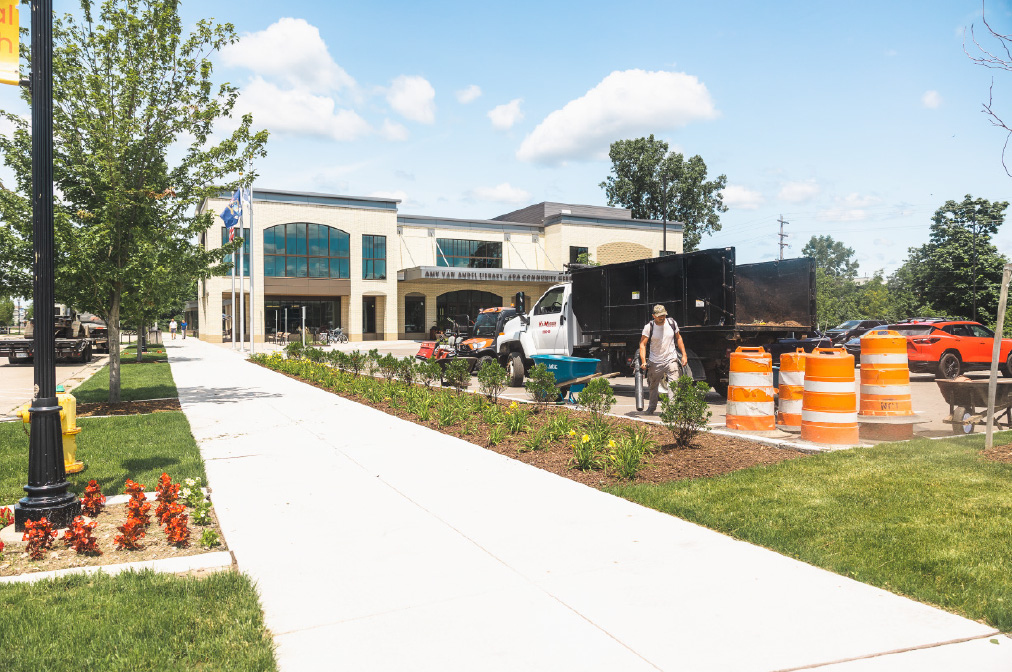 Downtown Ada mulch application.