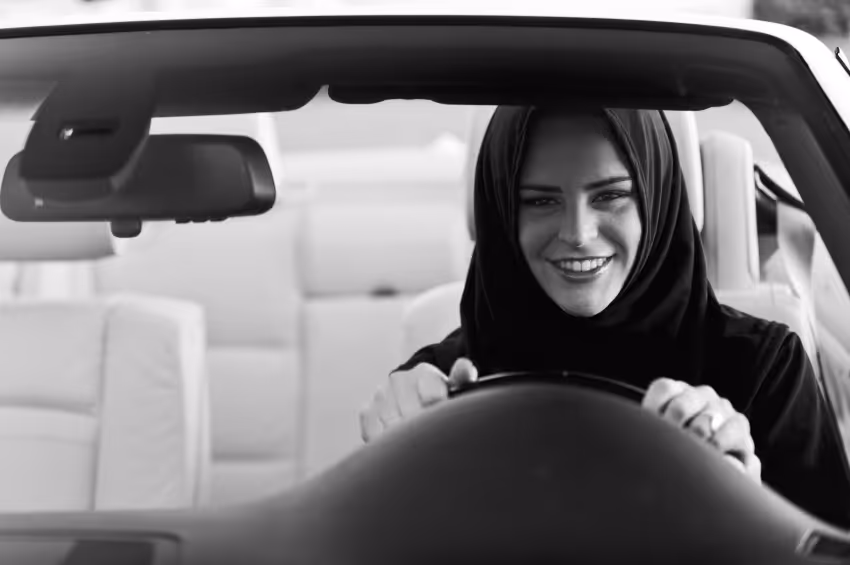 Finalmente mulheres sauditas vão poder dirigir