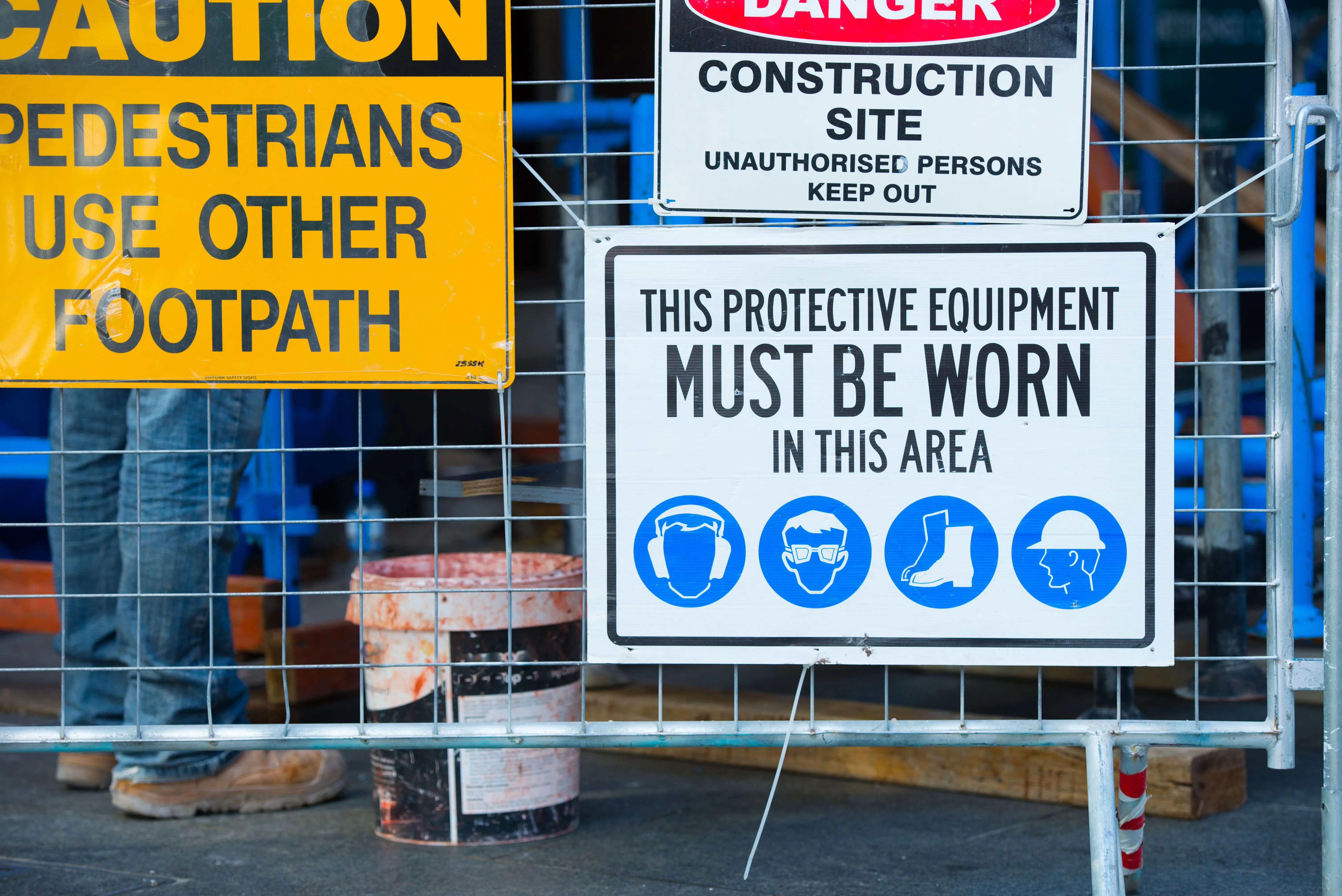 Unique Signage Safety Signs (1).