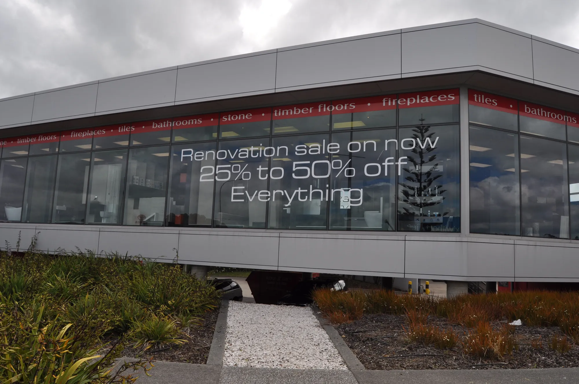 Spazio Casa showroom and fleet signage by Unique Tints Auckland.
