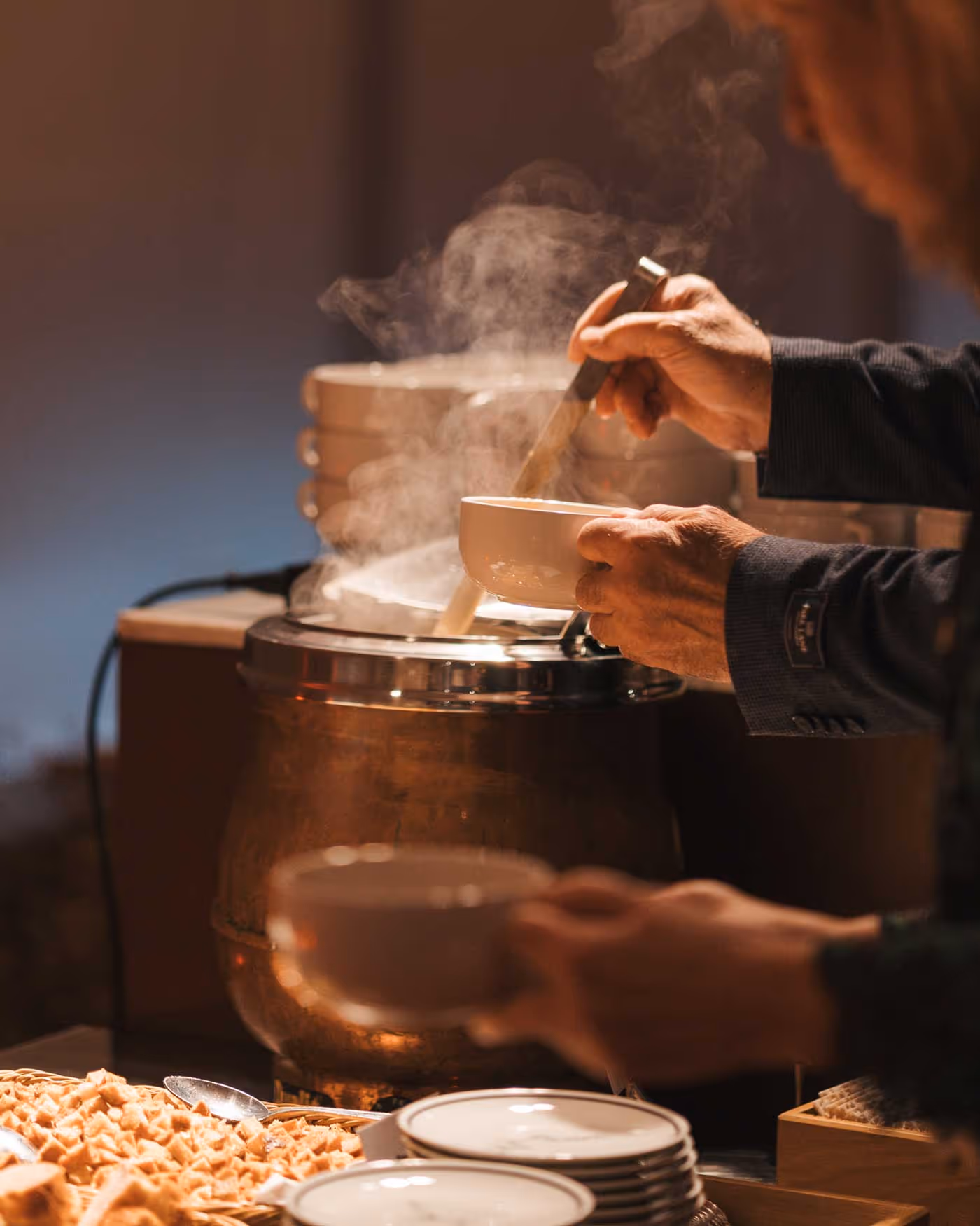 Hummersoppa - julbord med havets läckerheter på Brasserie Vidbynäs i Nykvarn