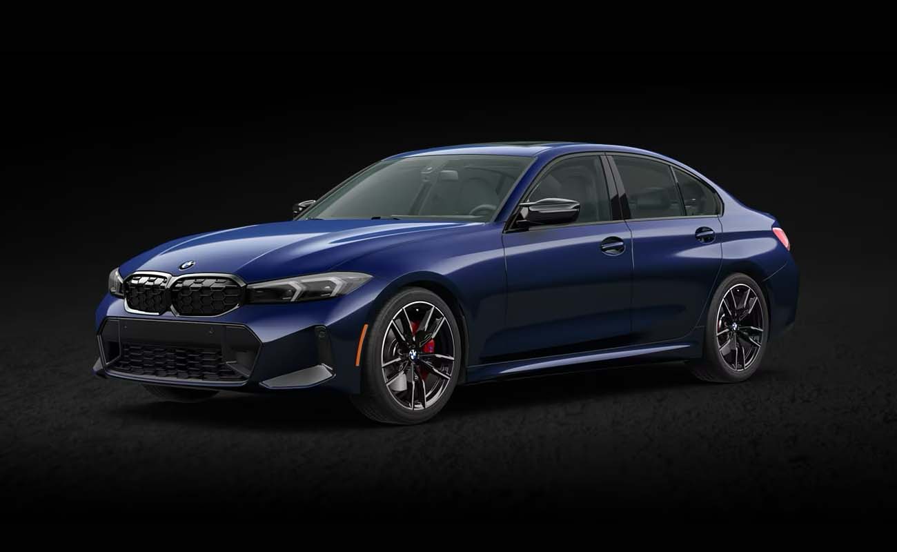 3D rendering of a BMW car using dedicated software to achieve optimal results that tradi photography can't reach