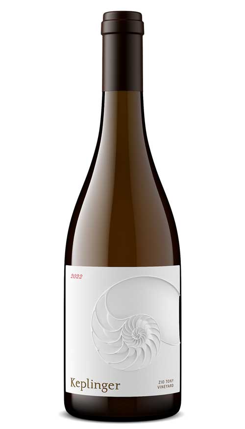 Wine bottle product shot by Outshinery