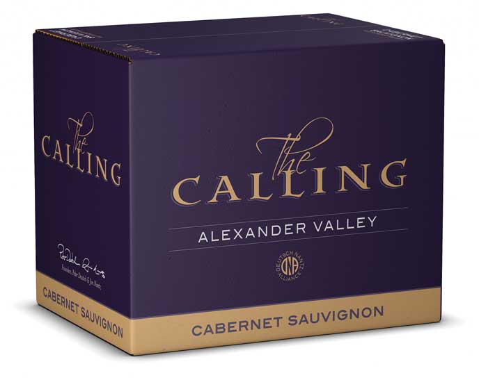 Wine shipper product shot by Outshinery