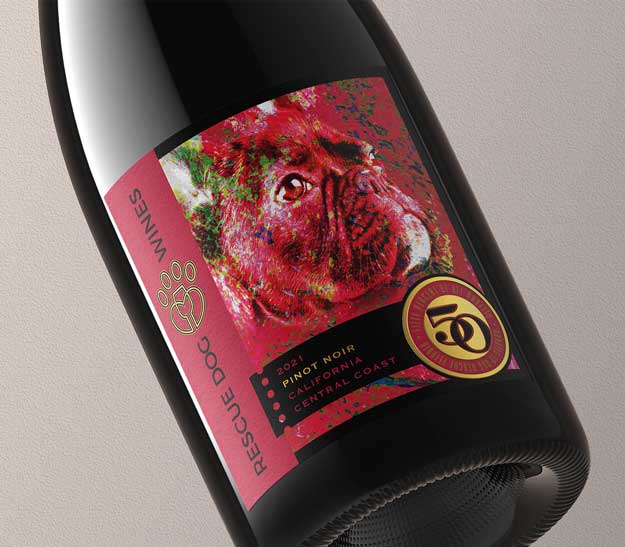 Wine bottle beauty shot by Outshinery