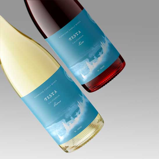 Wine bottle beauty shot by Outshinery