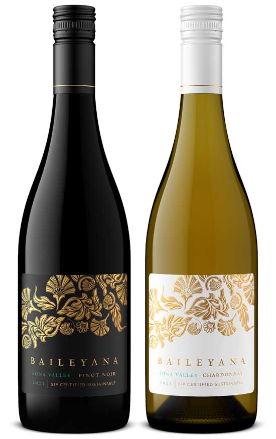 Wine bottle product shot by Outshinery